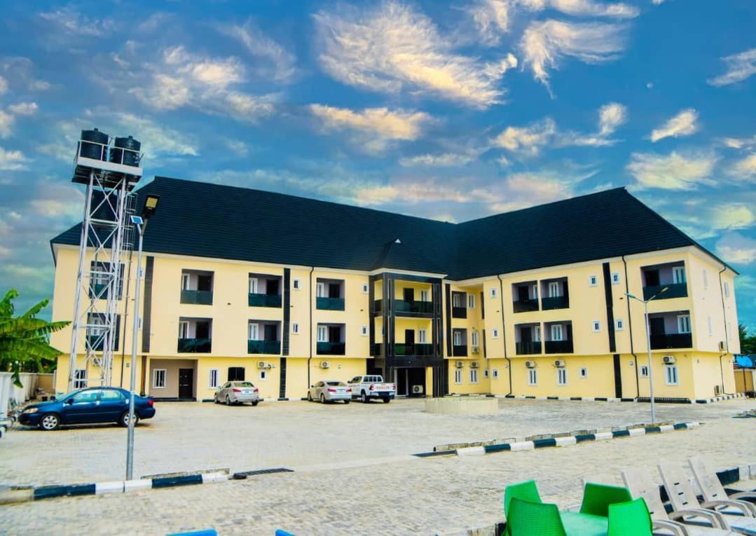 Ricky Hotels Ughelli Εξωτερικό φωτογραφία