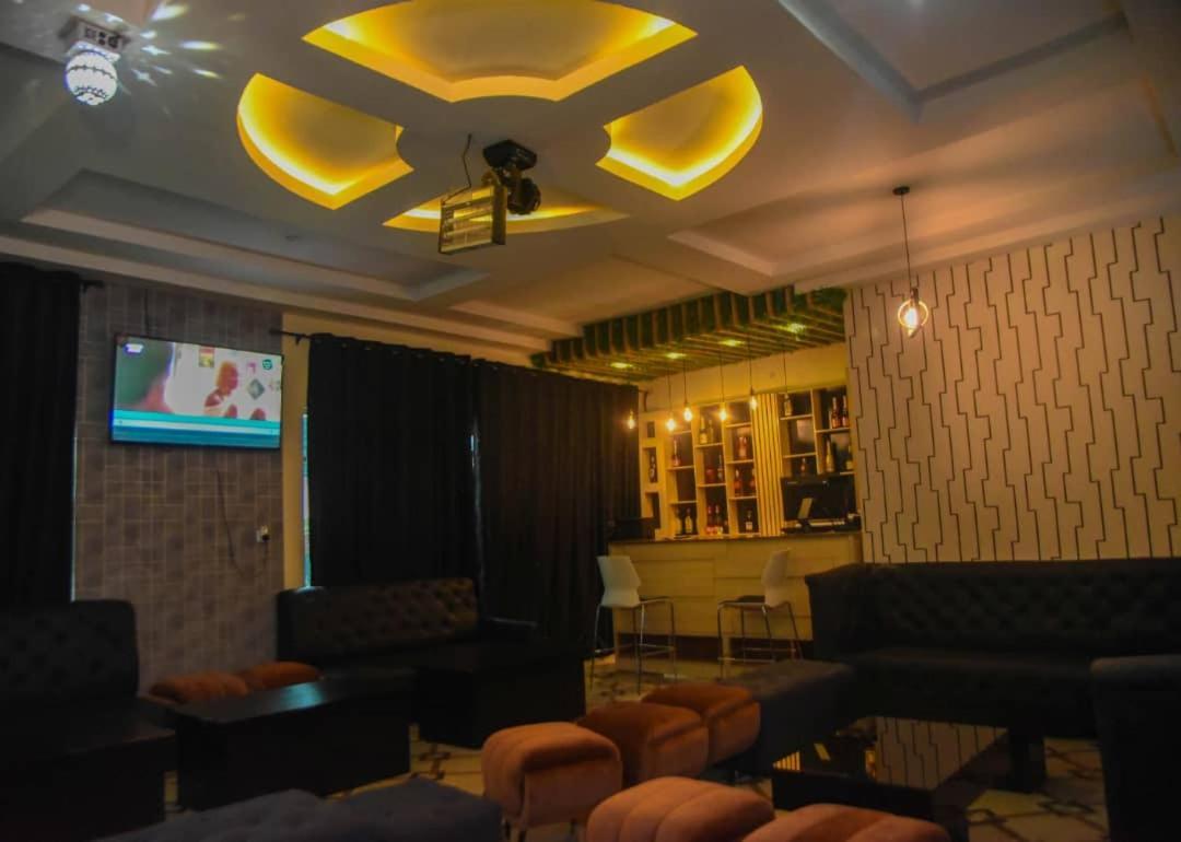 Ricky Hotels Ughelli Εξωτερικό φωτογραφία